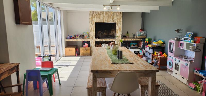 4 Bedroom Property for Sale in St Dumas Western Cape